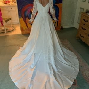 Wedding dress